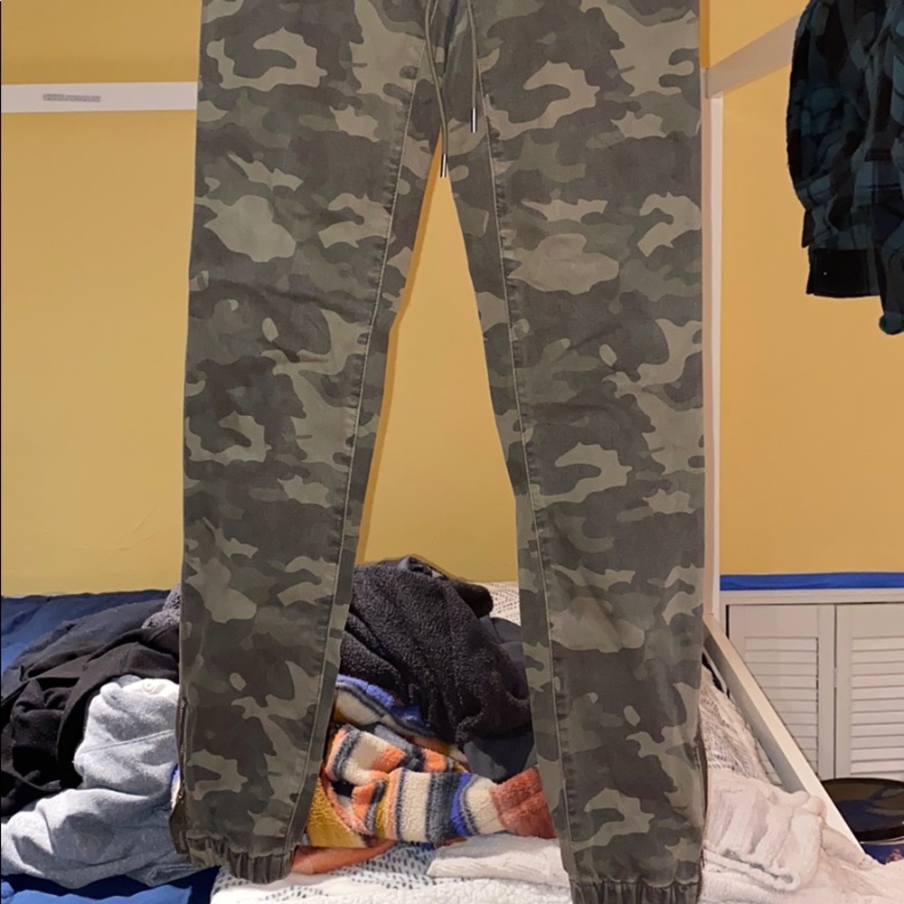 American eagle camp jogger pants